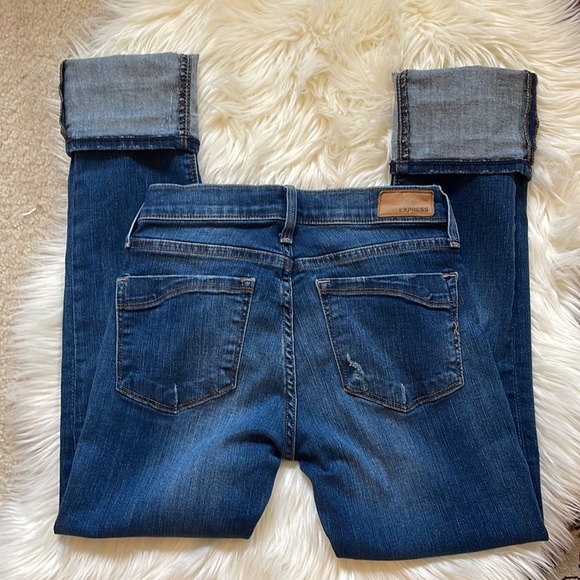 Express Mid-Rise Cropped Skinny Jean - Picture 4 of 7